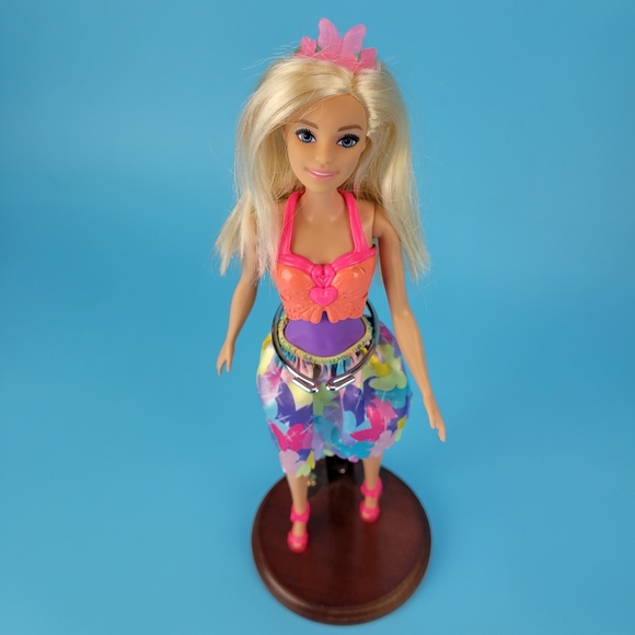 Mattel 2015 Dreamtopia Princess Barbie Doll Blonde Hair Flat Feet + Outfit - Picture 3 of 12